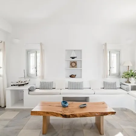 Waterfront With Breathtaking Views 3 * Páros